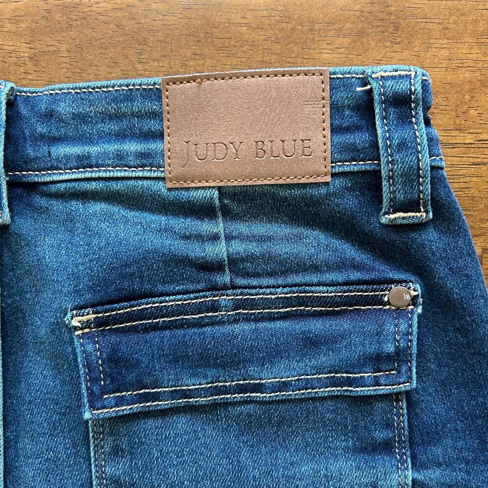 Judy blue women’s jean shorts size large - Picture 9 of 10